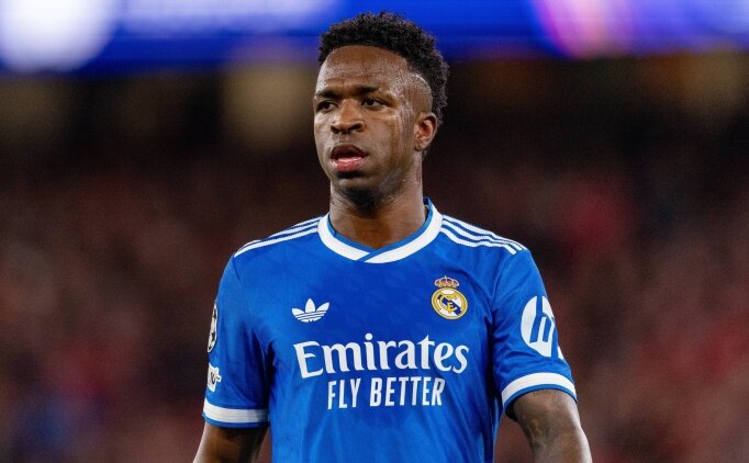 Real Madrid'e 'taraftarlar�n�n �rk�� davran��lar�' nedeniyle para cezas�