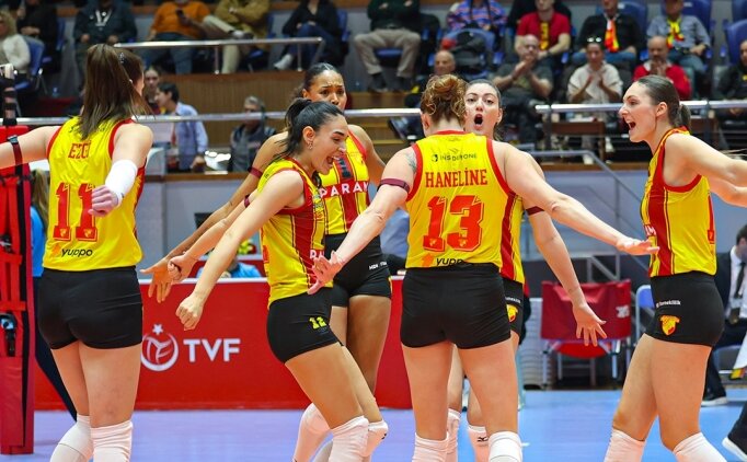 G�ztepe Kad�n Voleybol, 11 oyuncusuyla yollar�n� ay�rd�!