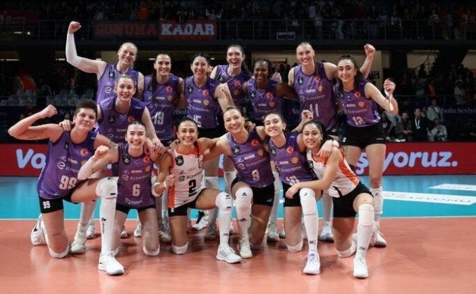 Eczac�ba��, Galatasaray'� son sette devirdi 