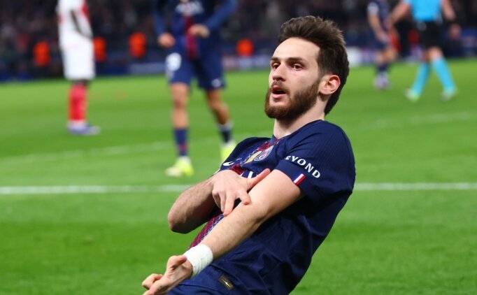 PSG, Monaco'yu eledi ve 'Yola devam' dedi!