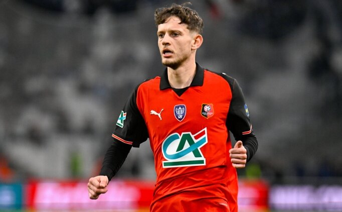 Napoli'nin g�ndeminde Sebastian Szymanski var!