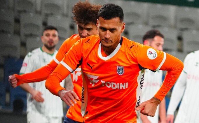 Formda Ba�ak�ehir, evinde G�ztepe'ye kar��