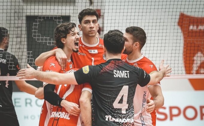 �stanbul Gen�lik evinde kazanan taraf oldu