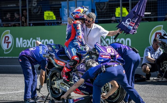 MotoGP'de San Marino Grand Prix'sini Marc Marquez kazand�