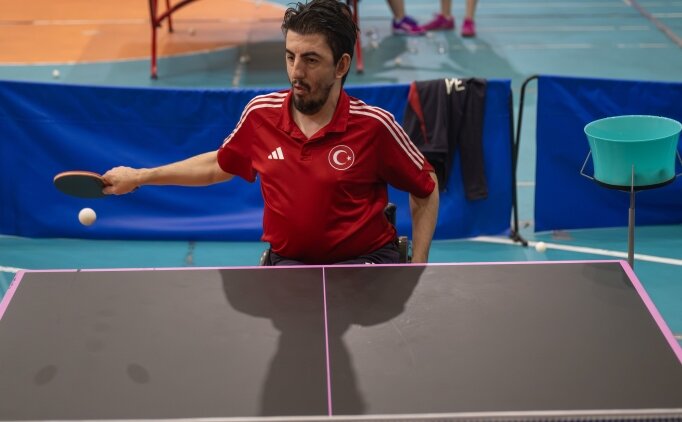 Para teniste turnuvay� 6 madalya ile tamamlad�k