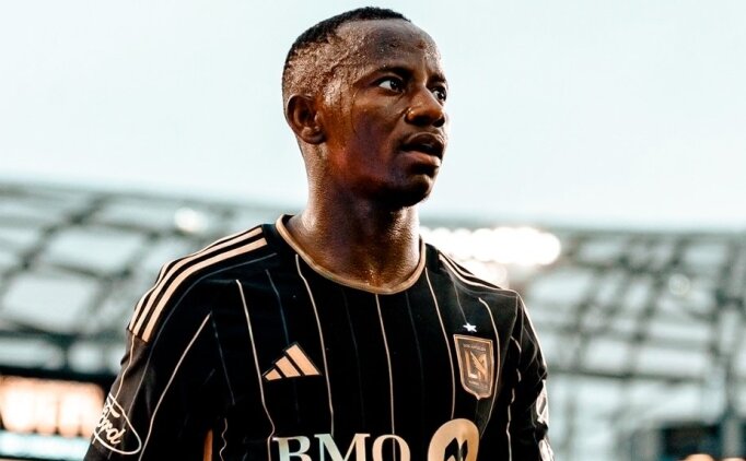 Bahis yapt�klar� tespit edilen 2 futbolcuya men!