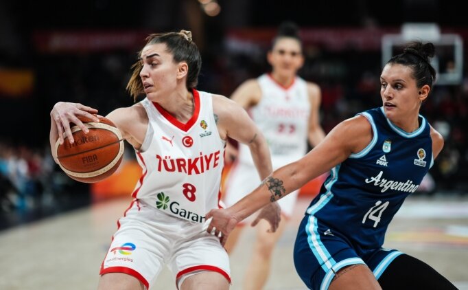 Periiler, D�nya Kupas� kuras�na 4. torbadan giriyor