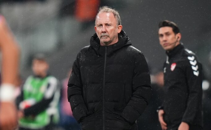 Be�ikta�'ta �ifte derbi ihtimali!