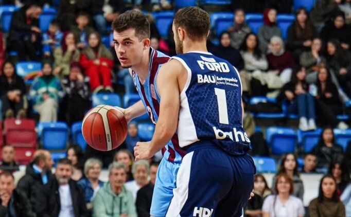 Bah�e�ehir Koleji, kritik ma�ta Trabzon'a kar�� galip