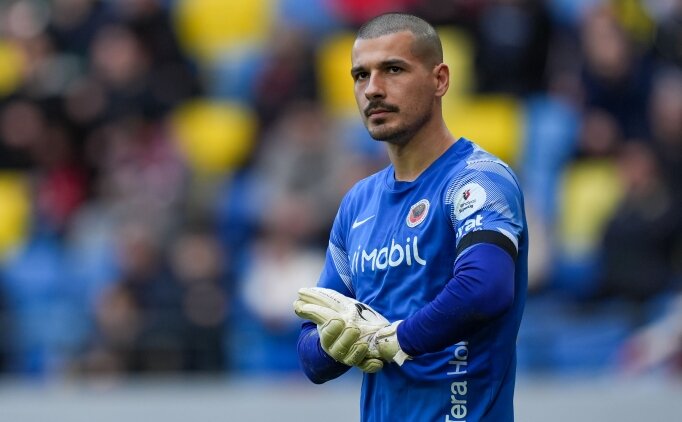 Gen�lerbirli�i'nde 3 oyuncuya milli davet