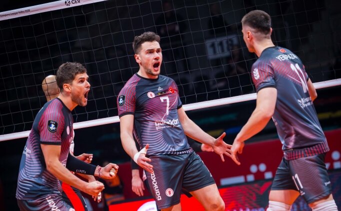 Ziraat Bankkart, CEV Erkekler �ampiyonlar Ligi'nde yar� finalde!