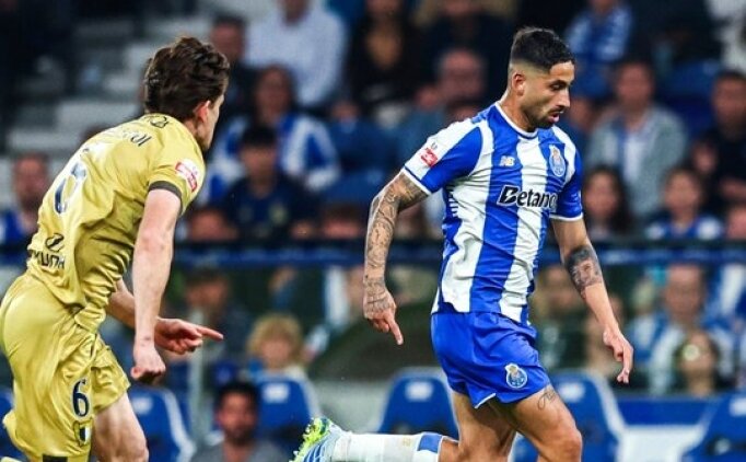 Porto, Famalicao'ya kar�� a��r yaral�