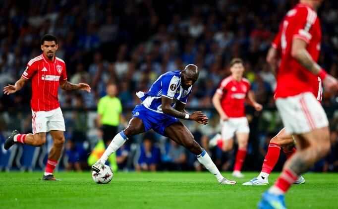 Porto'da kazanan ��kmad�, tur di�er ma�a kald�