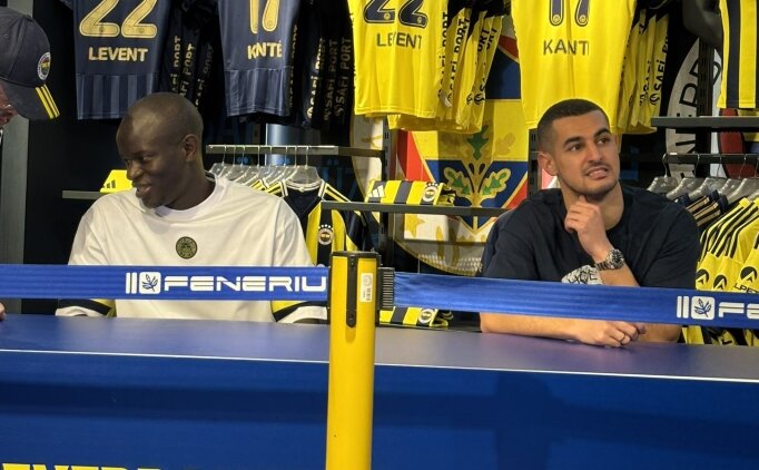 Kante ve Levent imza g�n�nde taraftar ile bir araya geldi