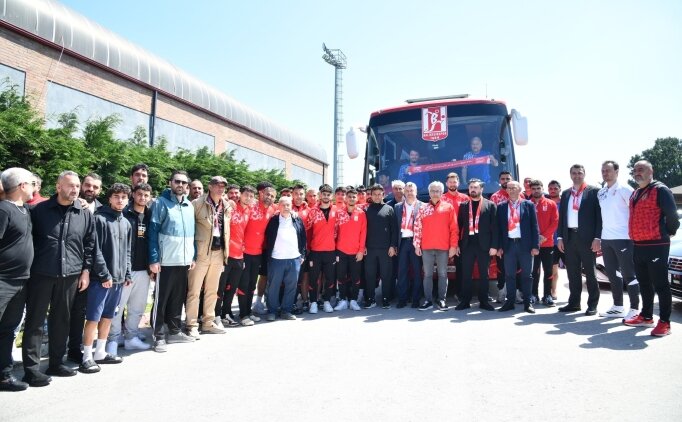 Bal�kesirspor'da kombineler sat��a ��kt�