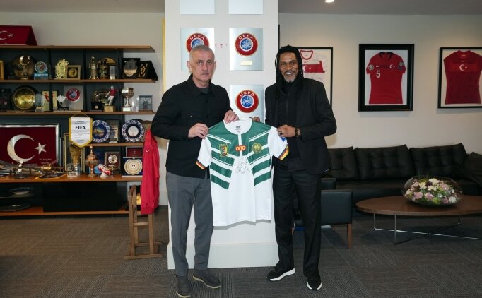 Eski futbolcu Song, Hac�osmano�lu'nu ziyaret etti