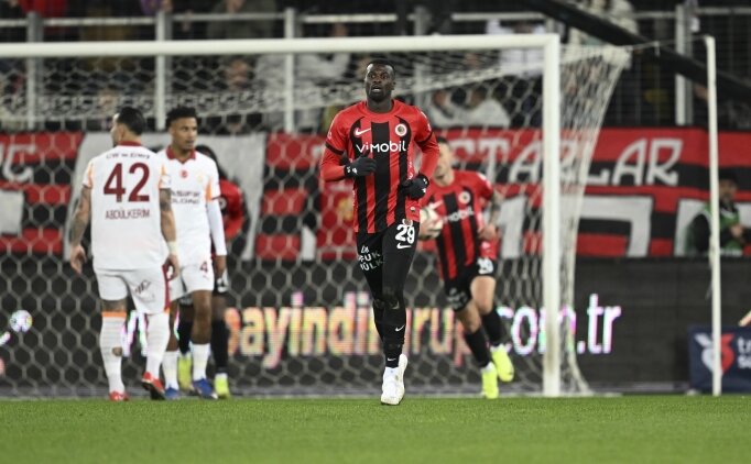 Gen�lerbirli�i'nde Niang ayr�l���!