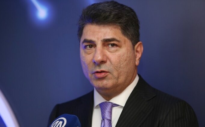 Hakan Safi'den tarihin en iyi kadrosu s�z�!
