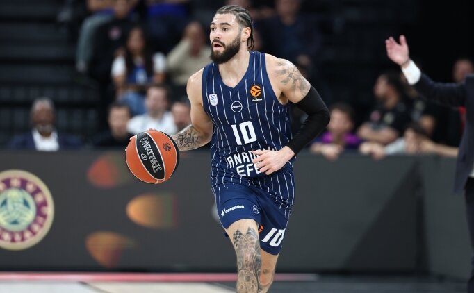 Anadolu Efes'in oyuncusu Cordinier ameliyat edildi