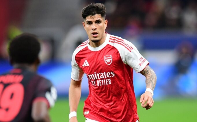 Arsenal, Hincapie'nin tapusunu ald�