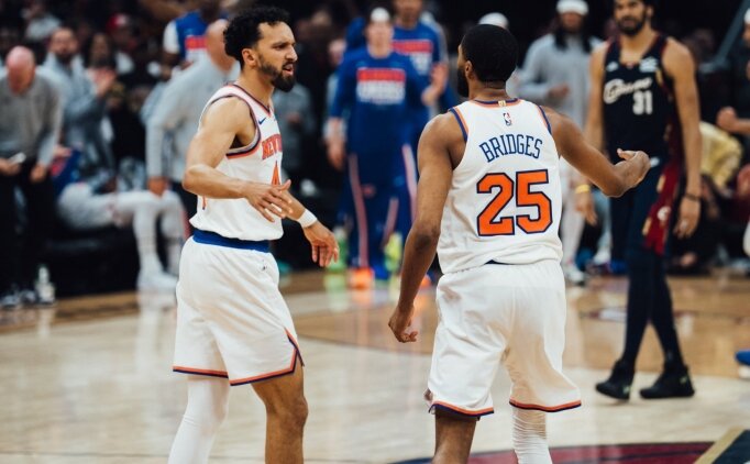 NBA'de Cavaliers'� yenen Knicks, seride 3-0 �ne ge�ti
