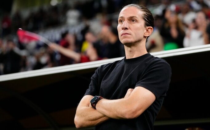 Filipe Luis, Monaco ile anla�t�!