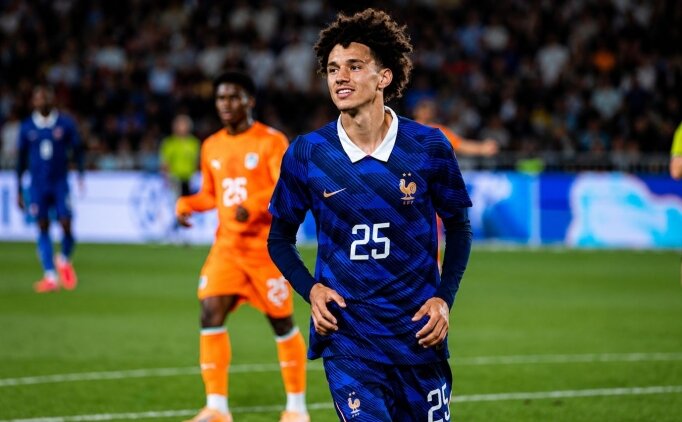 PSG, mutlu sona �ok yak�n: Maghnes Akliouche