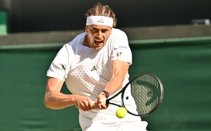 ABD A��k'ta Zverev ve Rybakina �eyrek finalde