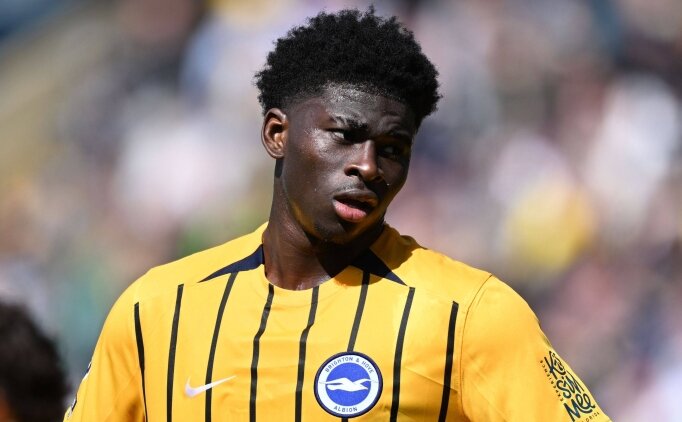 Manchester United'da anla�ma: Carlos Baleba