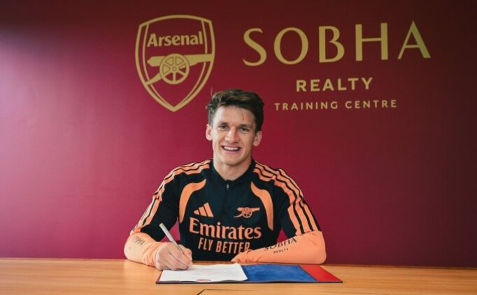 Arsenal, Christos Tzolis'i a��klad�