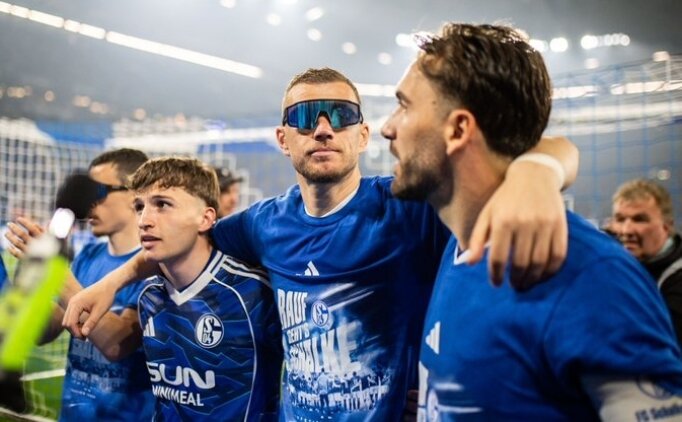 Edin Dzeko, yeni s�zle�meye imza atmaya haz�rlan�yor!