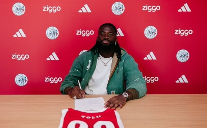 Ajax, Tolu Arokodare'yi a��klad�!