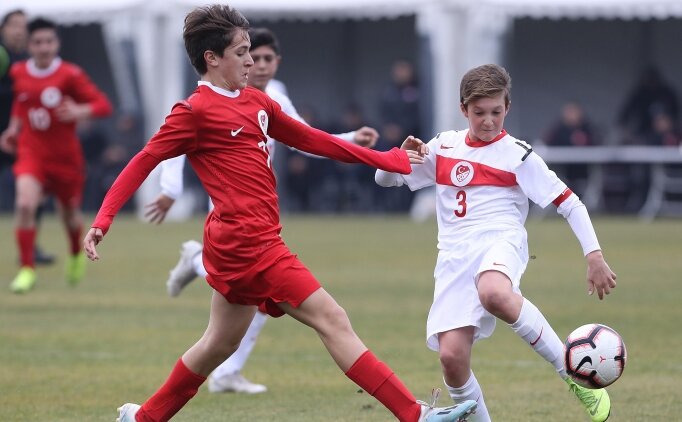TFF, 18 ya��ndan k���k futbolcular i�in talimatta de�i�ikli�e gitti