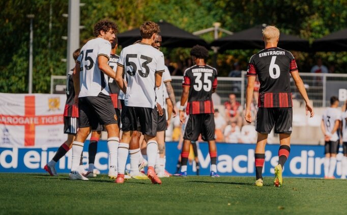 Frankfurt, haz�rl�k ma��nda Hull City'yi ma�lup etti!
