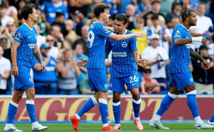 Aston Villa'ya ilk haftada �ok: 1 dakikada iki gol