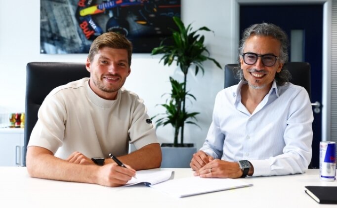 Red Bull'dan Verstappen hamlesi: S�zle�mesi 2030'a kadar uzat�ld�