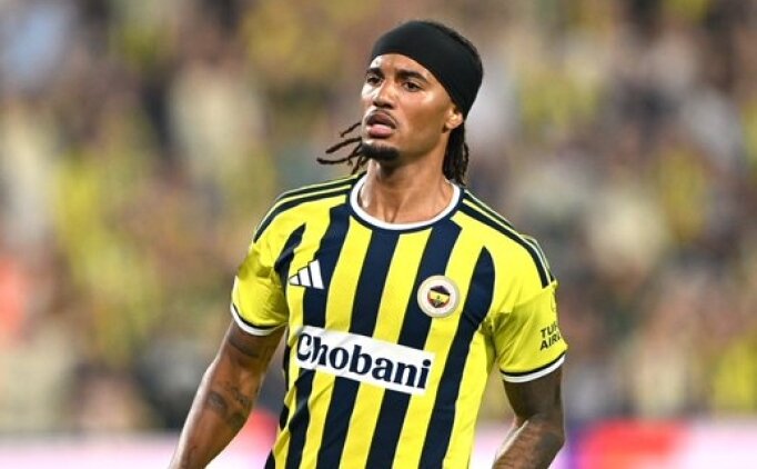 Fenerbah�e'de Archie Brown'dan stoper s�rprizi!