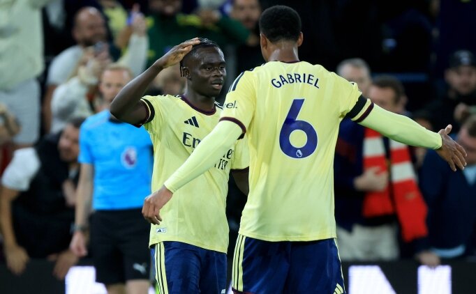 Arsenal deplasmanda kazand�