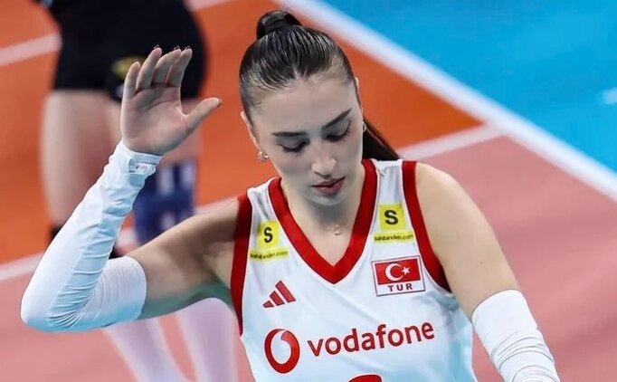 Saliha �ahin: '�ki kupayla kapatt���m�z i�in �ok mutluyuz'
