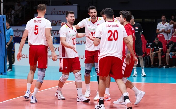 A Milli Erkek Voleybol Tak�m�, haz�rl�k ma��nda Danimarka'y� yendi