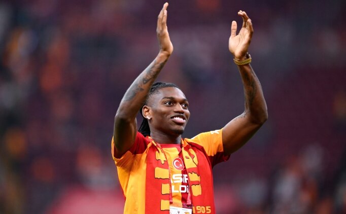 Rafael Leao'nun avukat�ndan transfer itiraf�