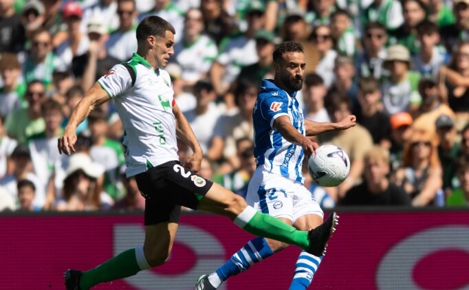 Alaves'e ilk darbe: Racing geriden gelip kazand�