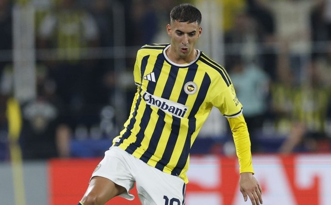 Fenerbah�e'de Mert M�ld�r 46 g�n sonra d�nd�!