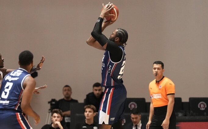 Anadolu Efes, Bordo Band�rma'y� evinde devirdi
