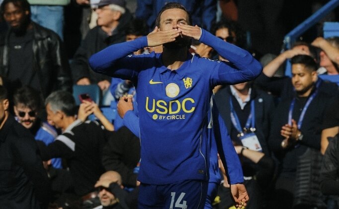 Chelsea gol oldu ya�d�; 3 puan hasreti bitti!