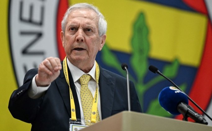 Fenerbah�e'de hoca zirvesi! Aziz Y�ld�r�m'�n tavr� dikkat �ekti