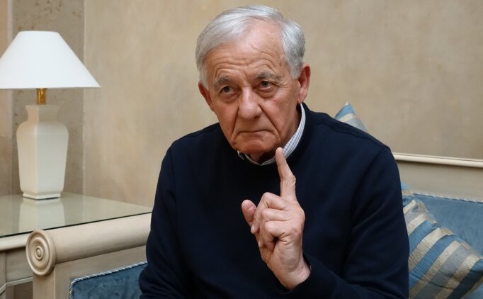 Trabzonspor'un ilk gol kral� Necmi Perekli'den Paul Onuachu yorumu!