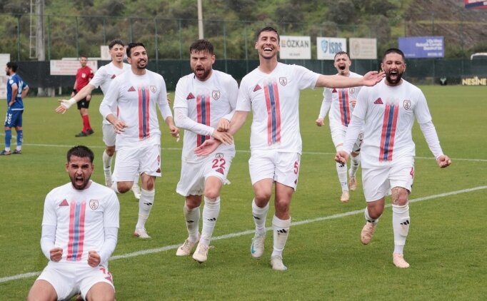 Alt�nordu, ligde 4'te 4 pe�inde