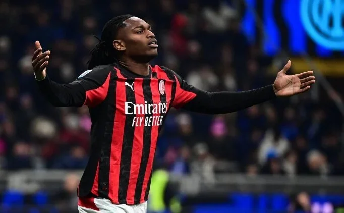Rafael Leao'dan Al Hilal'e ret!