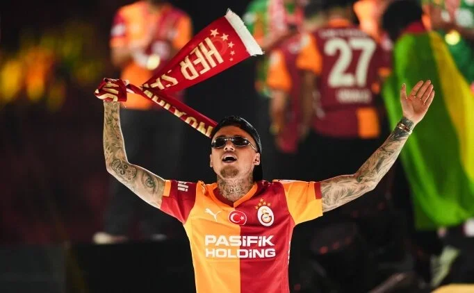 Noa Lang geli�mesi: Napoli'de kalacak m�?